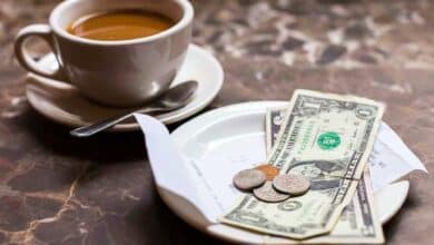 قواعد الإكراميات في إيران: دليل للسياح قواعد البقشيش في إيران